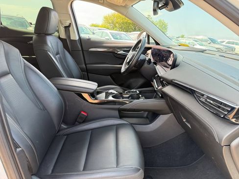 Used 2024 Buick Envision Preferred AWD/4WD image 40