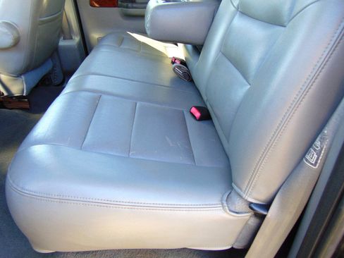 Used 2003 Ford F250 Lariat image 11