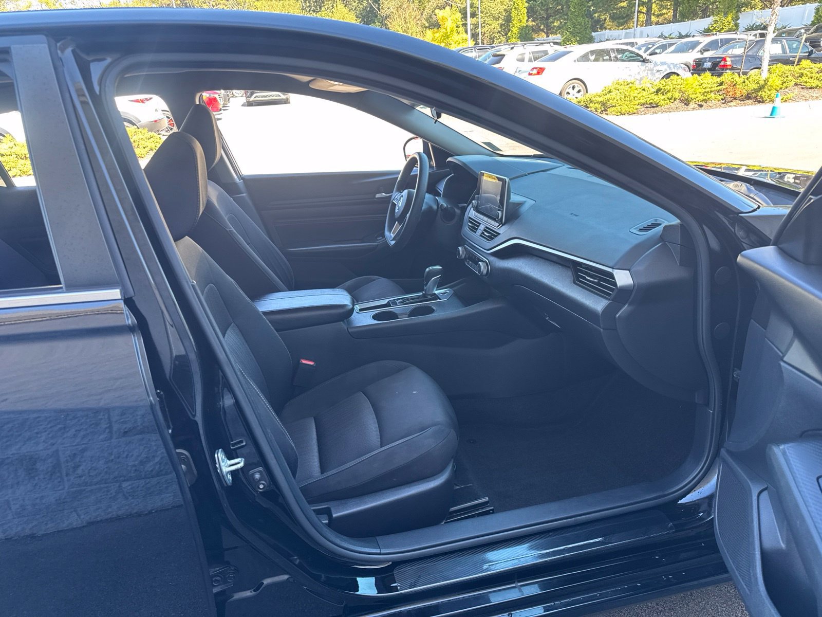 Used 2020 Nissan Altima 2.5 S FWD image 32