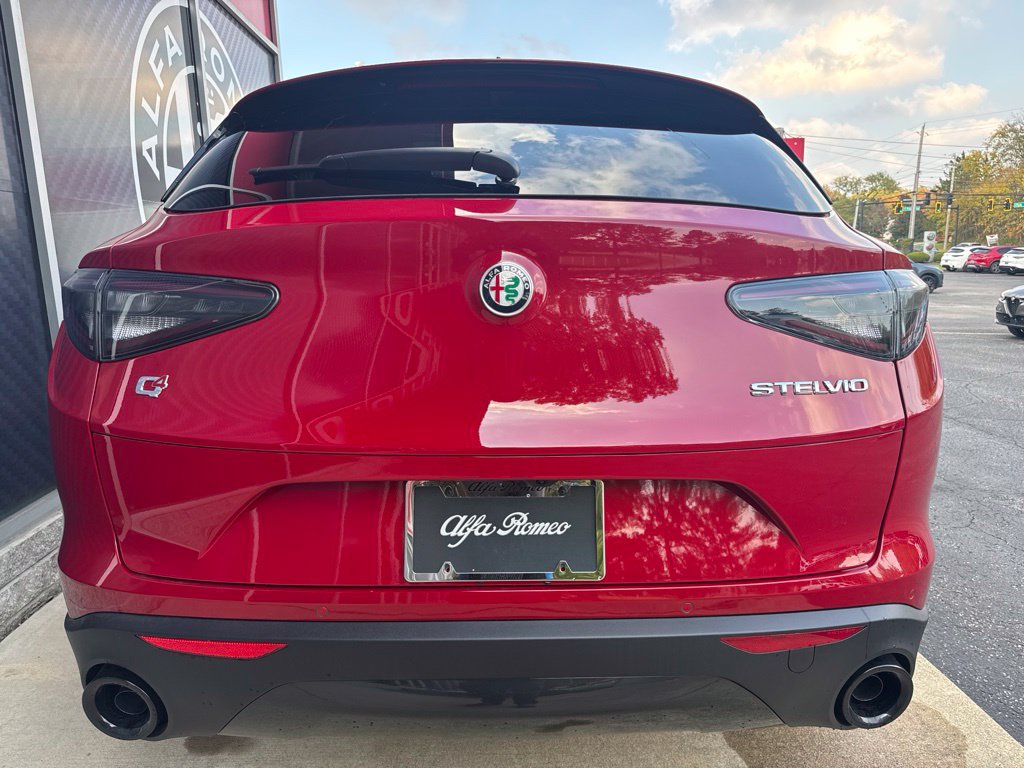 New 2026 Alfa Romeo Stelvio Sprint w/ Convenience Package AWD/4WD image 5