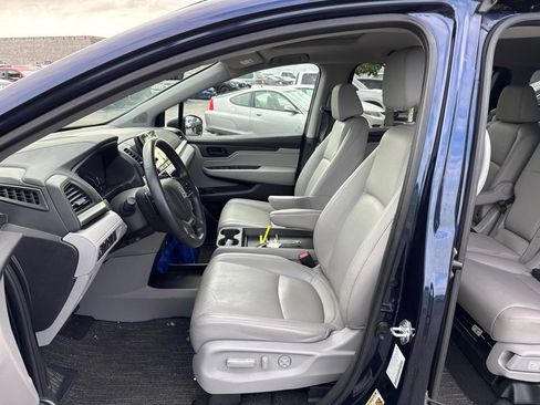 Used 2023 Honda Odyssey EX-L image 16