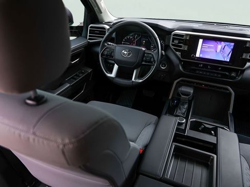 Used 2023 Toyota Tundra SR5 w/ SR5 Convenience Package image 29