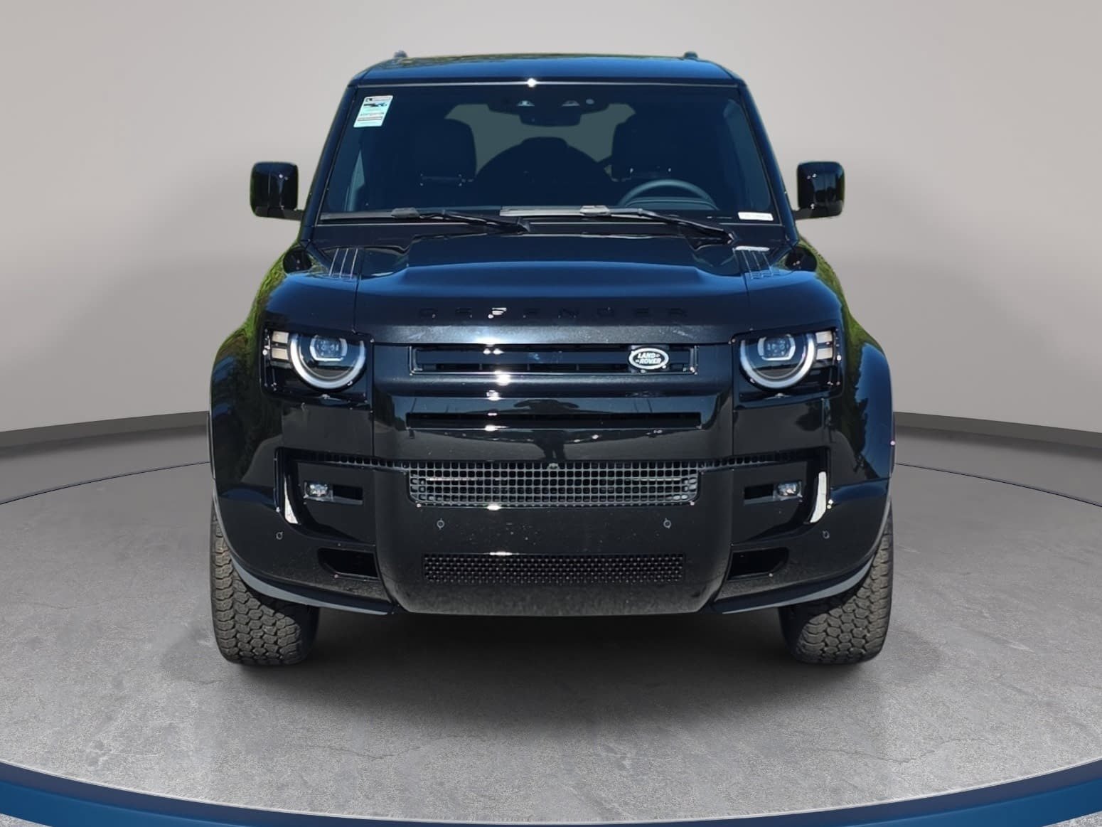 New 2026 Land Rover Defender 110 X-Dynamic SE AWD/4WD image 2