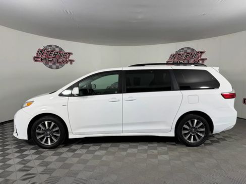 Used 2019 Toyota Sienna LE AWD/4WD image 4