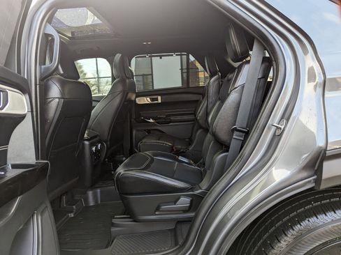 Used 2021 Ford Explorer ST w/ Equipment Group 401A image 38