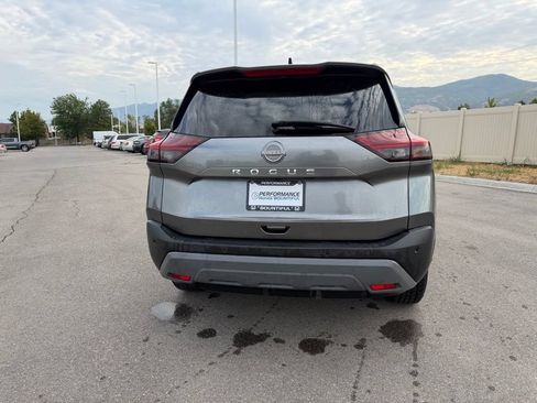 Used 2023 Nissan Rogue S AWD/4WD image 5