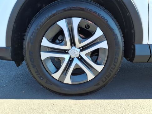 Used 2017 Toyota RAV4 LE image 9