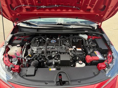Used 2020 Toyota Corolla LE FWD image 29