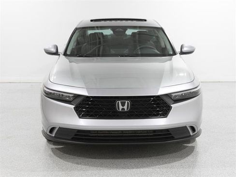 Used 2024 Honda Accord EX image 2