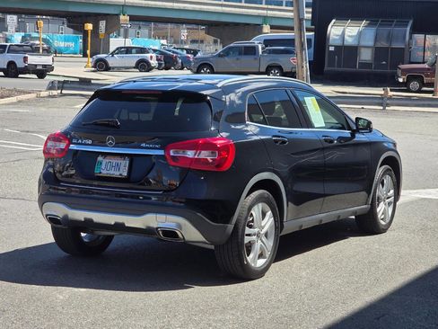Used 2018 Mercedes-Benz GLA 250 4MATIC image 7
