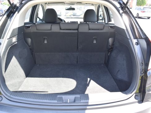 Certified 2021 Honda HR-V LX image 10