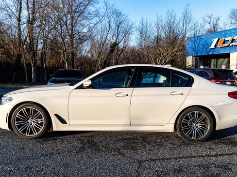 Used 2019 BMW 530i w/ M Sport Package image 3