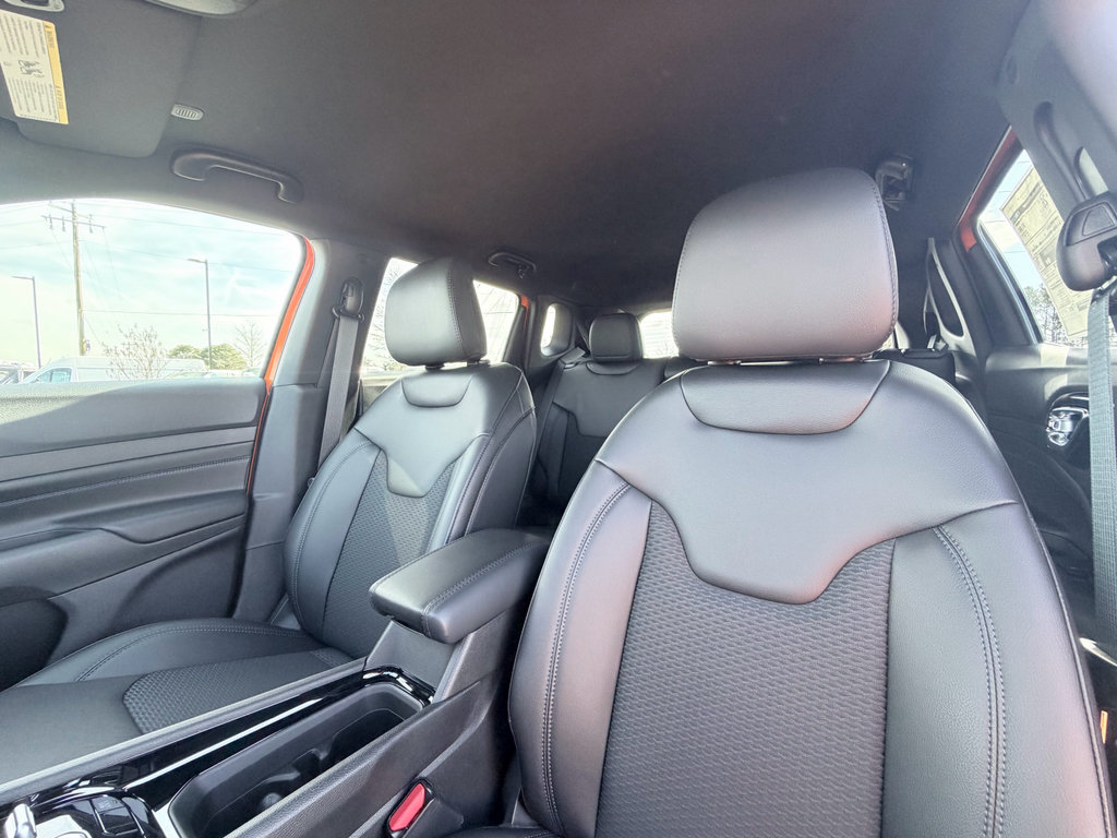 New 2026 Jeep Compass Latitude AWD/4WD image 20