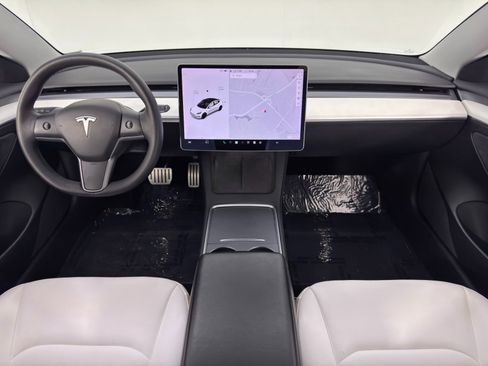 Used 2021 Tesla Model 3 Performance image 13