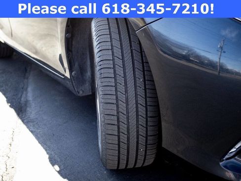 Used 2017 Toyota Camry XLE image 17