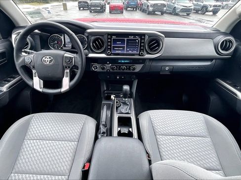 Used 2023 Toyota Tacoma SR5 AWD/4WD image 21