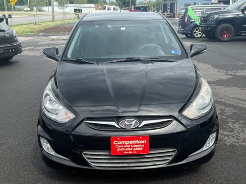 Used 2013 Hyundai Accent SE FWD image 5