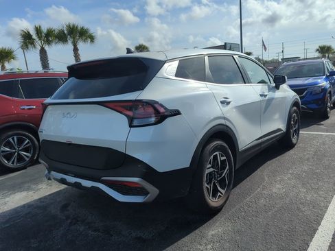 Certified 2025 Kia Sportage LX image 10