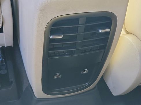 Used 2019 Lincoln MKC Select w/ Select Plus Package image 17