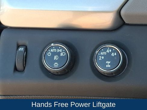 Used 2015 Chevrolet Tahoe LT AWD/4WD image 9