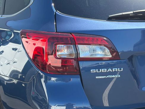 Used 2019 Subaru Outback 3.6R Limited AWD/4WD image 14