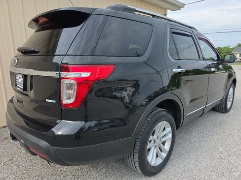 Used 2014 Ford Explorer XLT AWD/4WD image 7