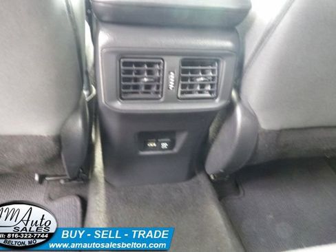 Used 2021 Toyota RAV4 XLE w/ Convenience Package AWD/4WD image 17