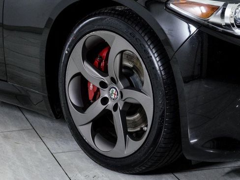 Used 2018 Alfa Romeo Giulia SPORT AWD DRIVER ASSIST DYNAMI image 60