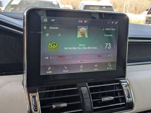 Used 2021 Lincoln Navigator L Reserve image 15