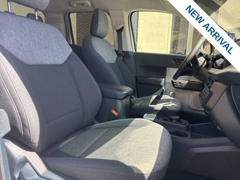 Used 2025 Ford Maverick XLT FWD image 9