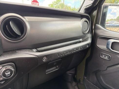 Used 2021 Jeep Wrangler Sport AWD/4WD image 24