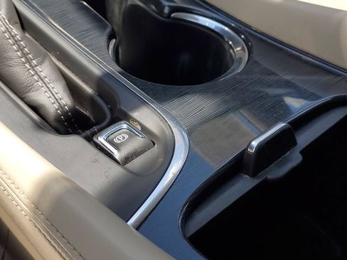 Used 2017 Buick Envision Essence FWD image 30