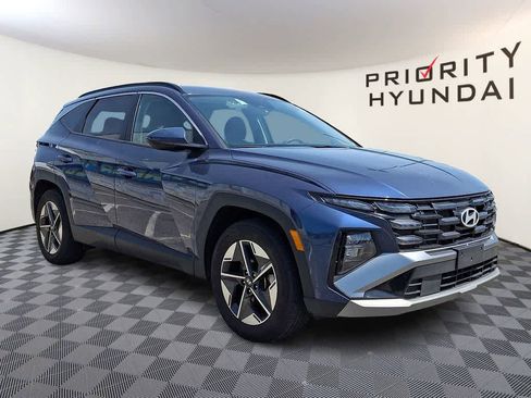 Used 2025 Hyundai Tucson SEL image 3