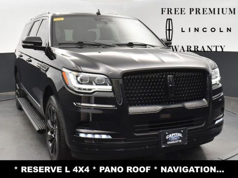 Used 2022 Lincoln Navigator L Reserve image 2