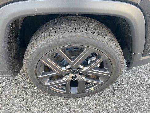 New 2026 Jeep Compass Limited image 9