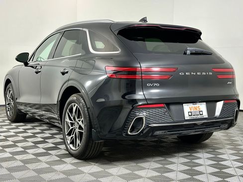 Used 2022 Genesis GV70 2.5T w/ Select Package AWD/4WD image 35