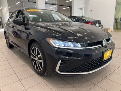 Certified 2025 Volkswagen Jetta SE w/ Sunroof Package