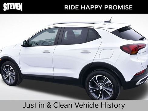 Used 2022 Buick Encore GX Select image 3