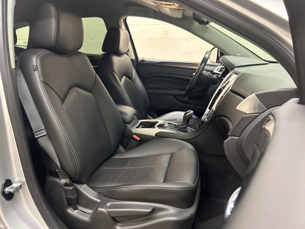 Used 2016 Cadillac SRX FWD image 12