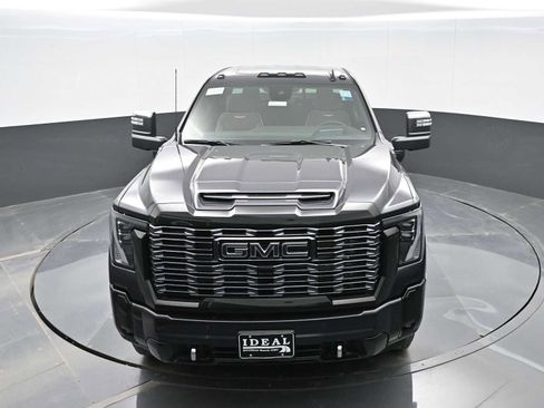 New 2025 GMC Sierra 3500 Denali Ultimate image 26