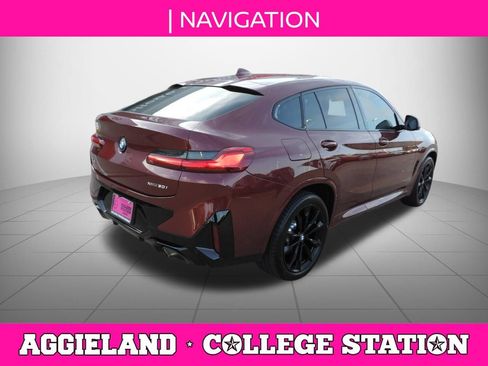 Used 2025 BMW X4 xDrive30i w/ Premium Package AWD/4WD image 4