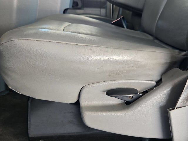 Used 2014 Ford E-250 and Econoline 250 w/ Power Group RWD image 18