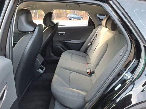 Used 2025 Kia K4 LX image 13