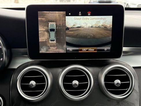 Used 2018 Mercedes-Benz GLC 300 4MATIC image 42