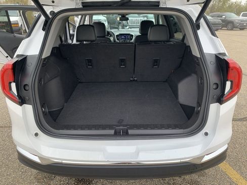 Certified 2024 GMC Terrain SLT image 14