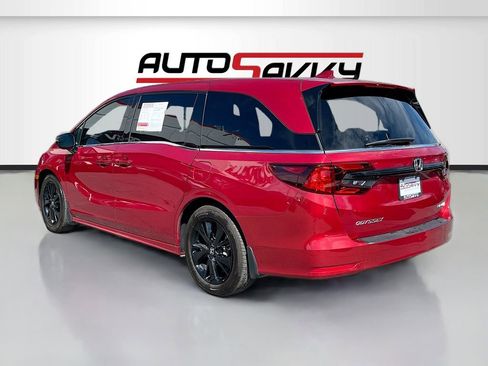 Used 2024 Honda Odyssey Sport image 5