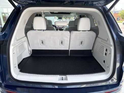 Used 2026 Buick Enclave Avenir w/ Super Cruise Package AWD/4WD image 27