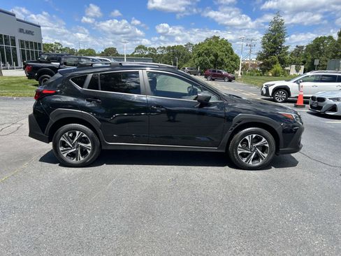 Used 2024 Subaru Crosstrek 2.0i Premium AWD/4WD image 2