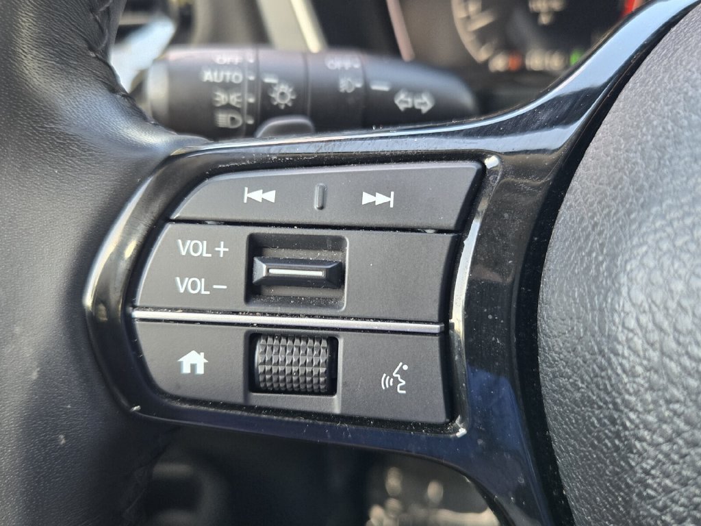 Used 2024 Honda Pilot Touring image 24