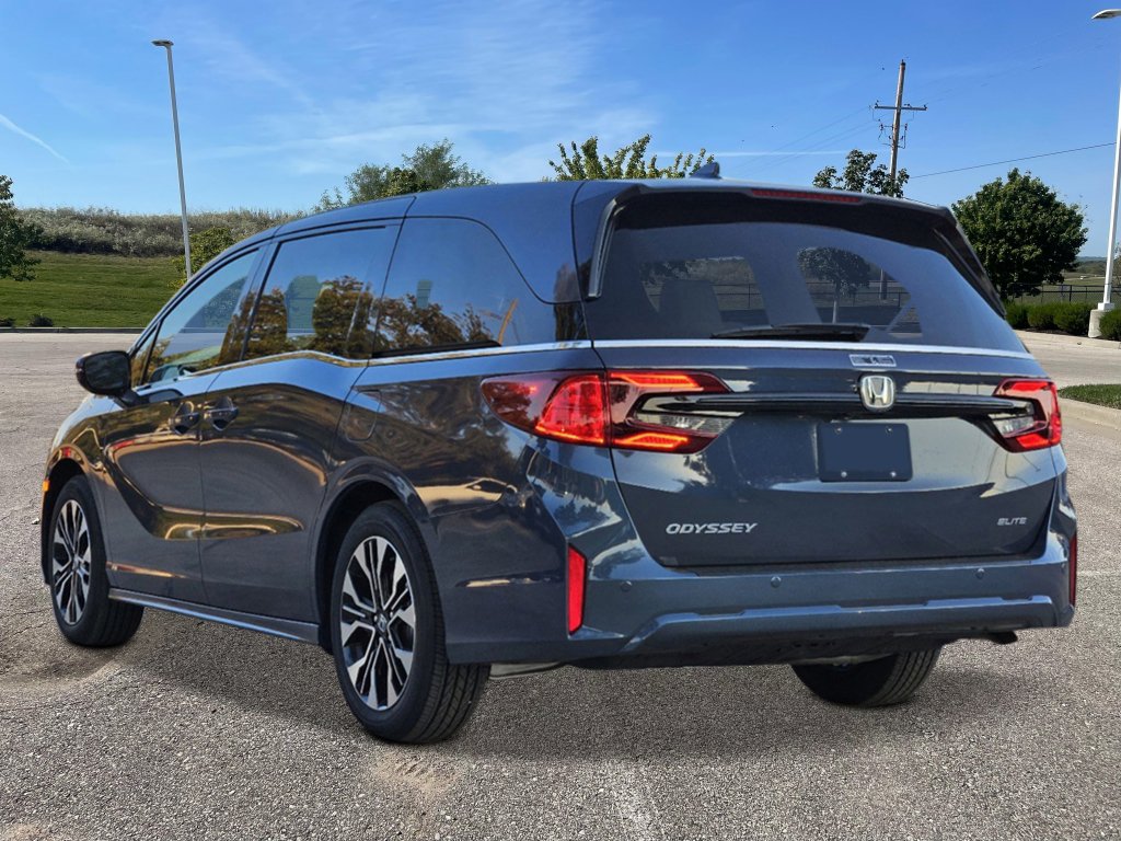 New 2027 Honda Odyssey Elite image 3